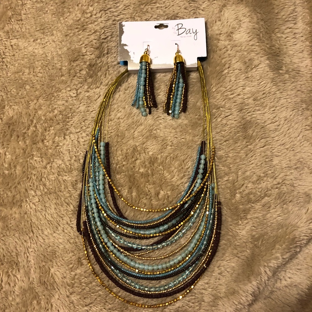 Women’s Beaded Necklace Teal, Gold